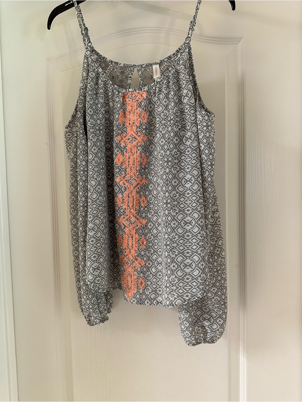 Xhilaration Gray Geometric Tank with Coral Embroidery
